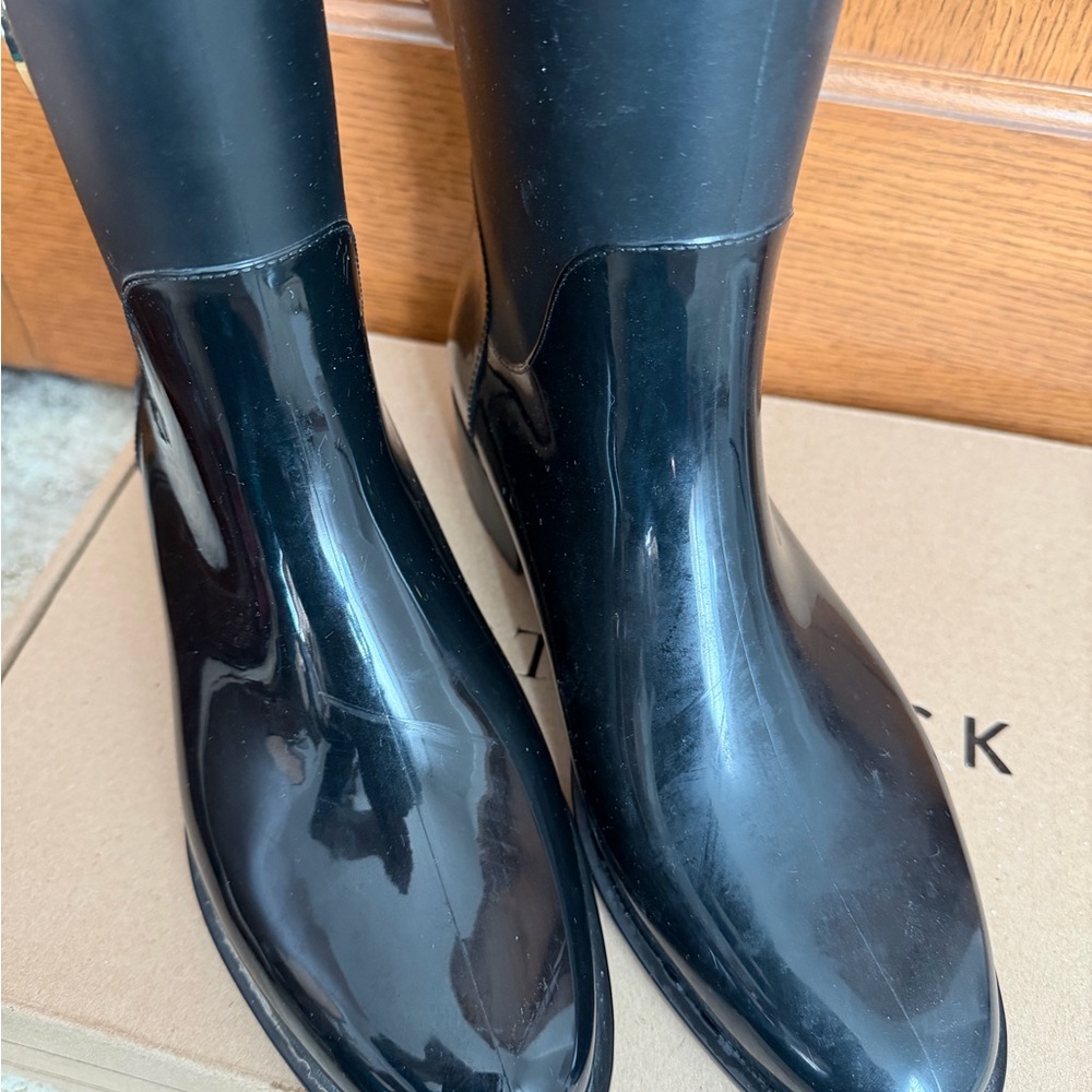 Guess Black Women's Rain Boots with Gold Accent - Picture 2 of 7